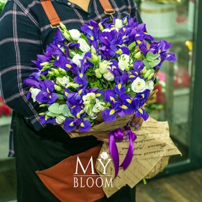 Букет из ирисов и эустом в Пущино