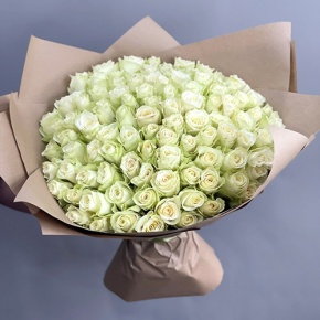 Букет 101 белая роза кения (40 см) в Пущино