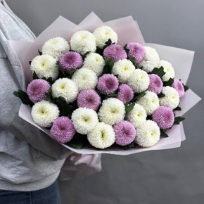 Букет из 31 хризантемы Момоко микс в Пущино