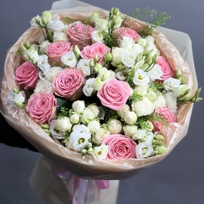 Букет "Пудровая мечта" из роз и эустом в Пущино