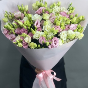Нежный букет из 21 эустомы в Пущино