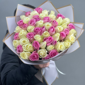 Букет из 51 розы микс  (40 см) в Пущино