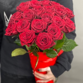 21 красная роза в конусе (50 см) в Пущино