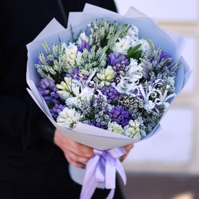 Букет "Алиби" из гиацинтов, вероники, нерине в Пущино