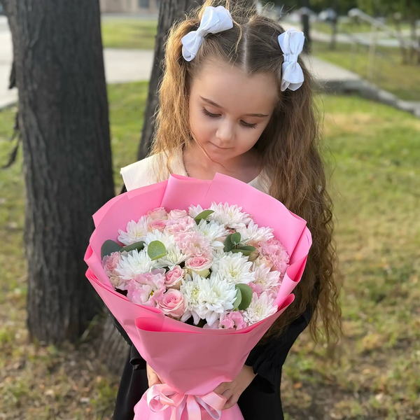 Букет из хризантем, эустом и роз в Пущино