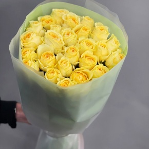 Букет из 25 пионовидных роз Баттеркап (60 см) в Пущино