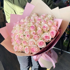 Букет 101 роза Свит ревиваль (60 см) в Пущино