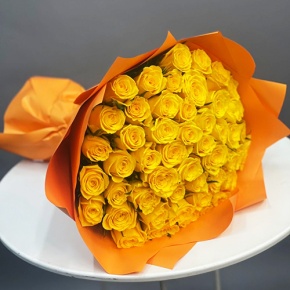 Букет "Солнце взойдет" из 51 лимонной розы (40 см) в Пущино