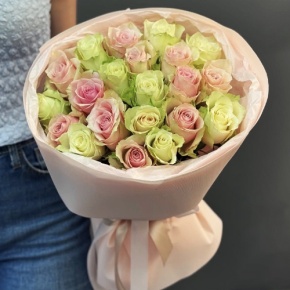 Букет из 21 нежной розы (40 см) в Пущино