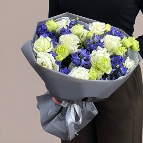 Букет из ароматных гиацинтов и эустом в Пущино