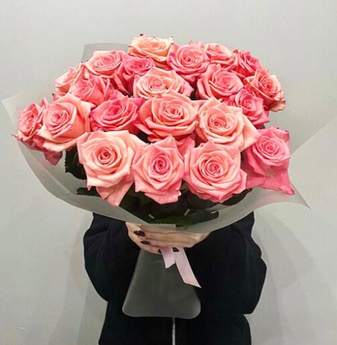 Букет из 21 розовой розы (50 см) в Пущино