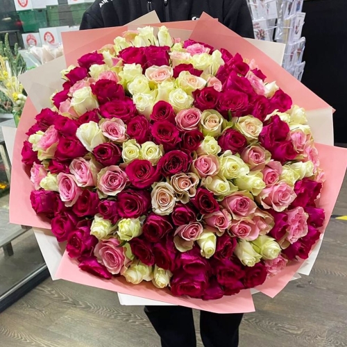 Букет 151 роза ягодный микс (40 см) в Пущино
